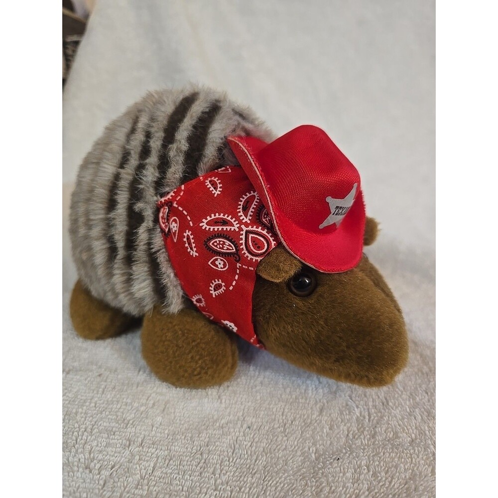 Buckaroo Bandits Armadillo with Red Bandana Texas Cowboy Hat 2016 Toy Plush
